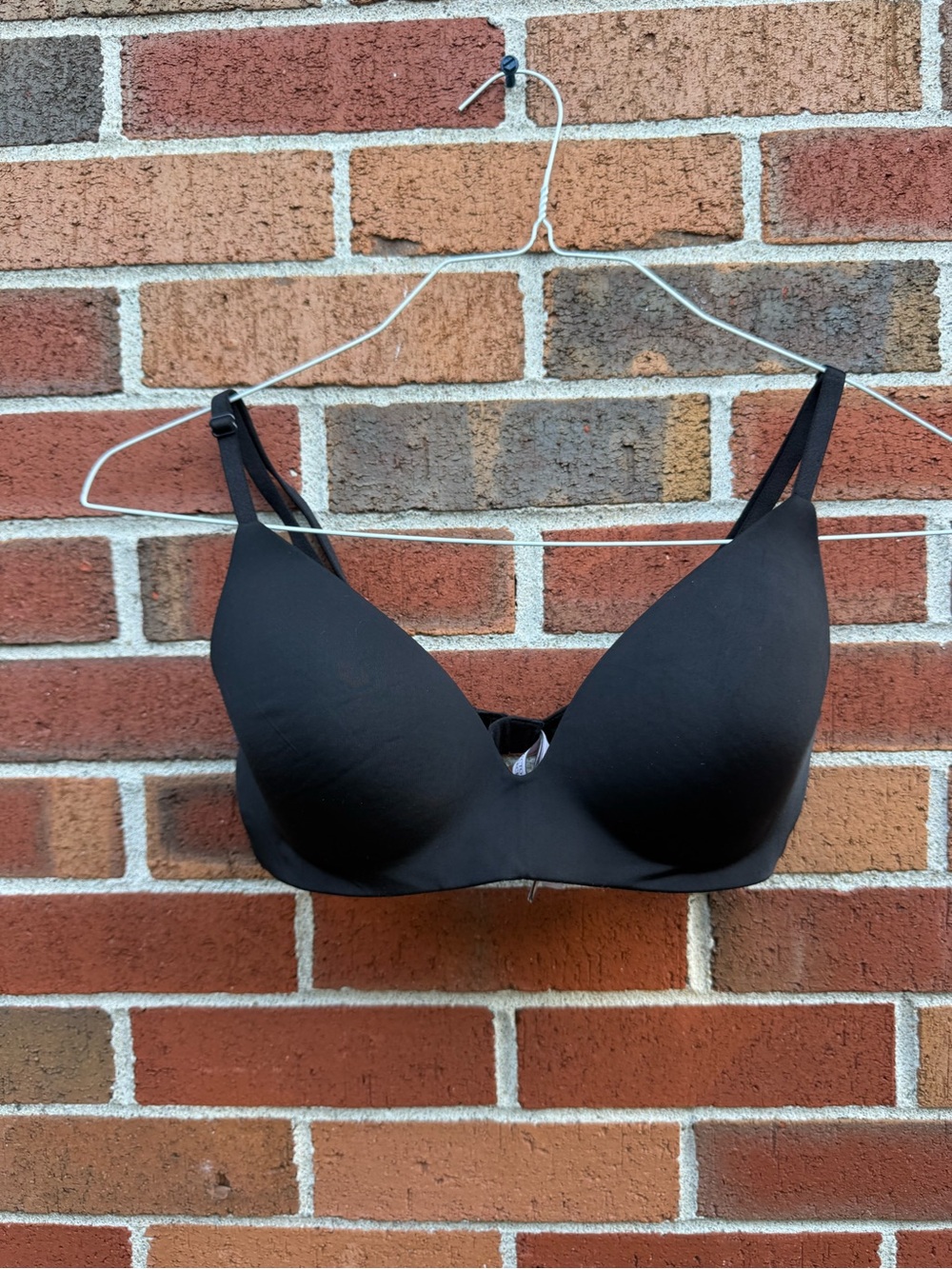 Victoria’s Secret Black Lightly Lined Wireless T-Shirt Bra 34C